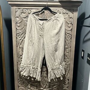 Beige Ruffled Linen bloomers